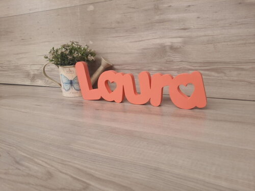 Nome de Mesa em mdf - Mod Pk Vazado Coração - Laura 10 cm