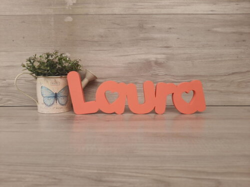 Nome de Mesa em mdf - Mod Pk Vazado Coração - Laura 10 cm