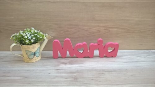 Nome de mesa em MDF - Mod PK Vazado Coração - Maria 10 cm