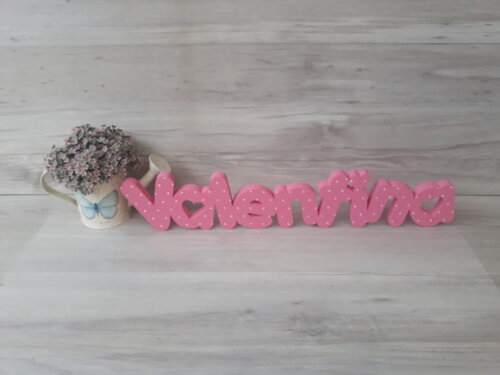 Nome de mesa em MDF - Mod PK Vazado Coração - Valentina 10cm