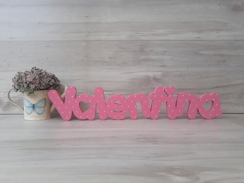 Nome de mesa em MDF - Mod PK Vazado Coração - Valentina 10cm