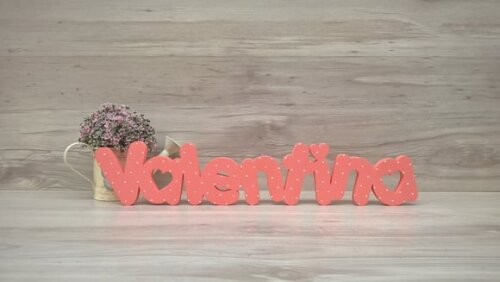 Nome de mesa em MDF - Mod PK Vazado Coração - Valentina 10cm