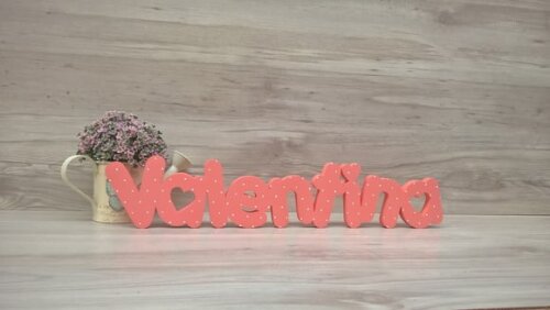 Nome de mesa em MDF - Mod PK Vazado Coração - Valentina 10cm