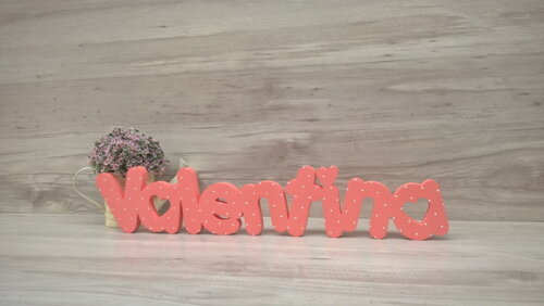 Nome de mesa em MDF - Mod PK Vazado Coração - Valentina 10cm