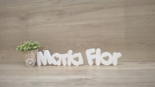 Nome de mesa em MDF - Mod PK Vazado Coração- Maria Flor 10cm