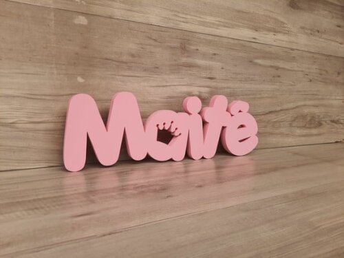 Nome de Mesa em mdf - Mod Pk Vazado Coroa - Maitê 13 cm
