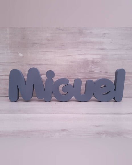 Nome de Mesa em mdf - Mod Pk Vazado Padrão - Miguel 10 cm
