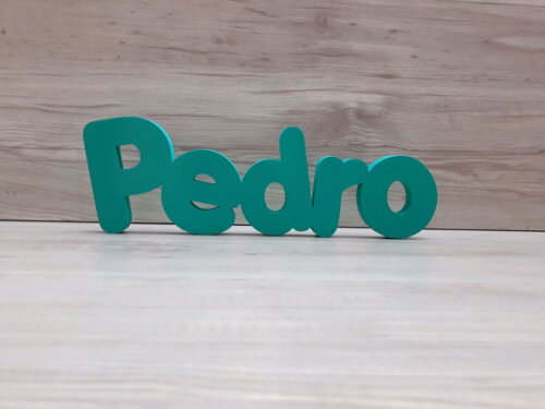 Nome de Mesa em mdf - Mod Pk Vazado Padrão - Pedro - 13 cm