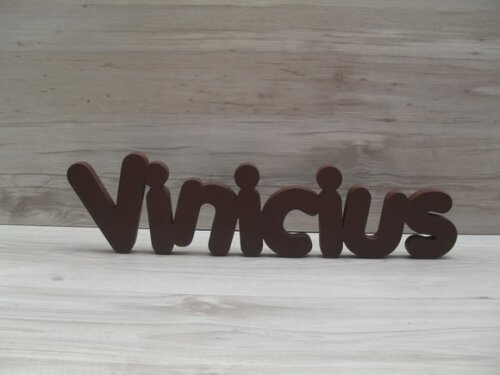Nome de mesa em MDF - Mod PK Vazado Padrão - Vinicius 10 cm