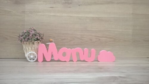 Nome de mesa em MDF - Mod PK Vazado Padrão + Nuvem Manu 10cm