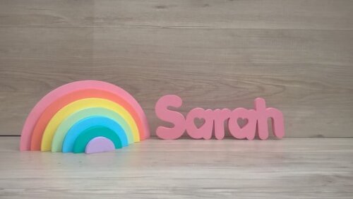 Nome de mesa em MDF - Sarah 10 cm + Arco Íris + Nuvens