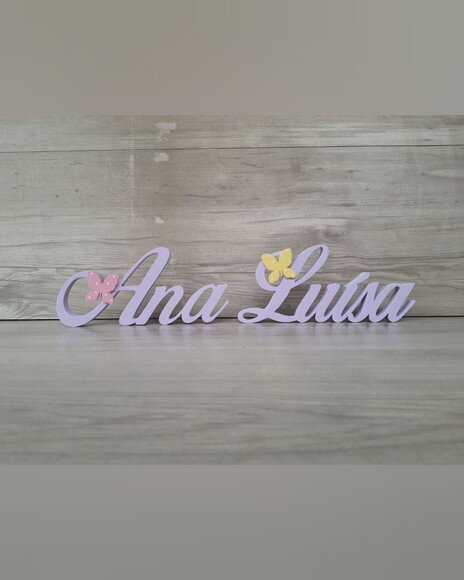Nome de Mesa em mdf com Aplique Borboleta- Ana Luísa - 10 cm