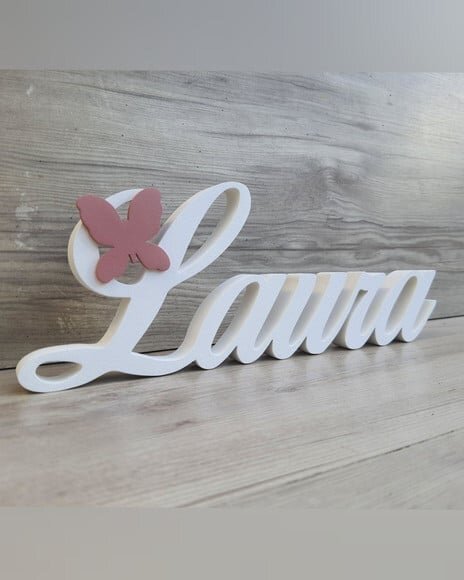 Nome de Mesa em mdf com Aplique Borboleta- Laura - 10 cm