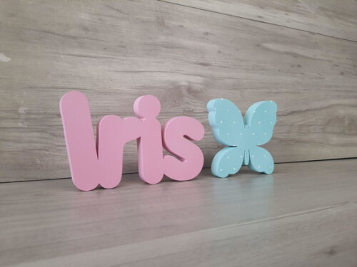 Nome de Mesa em mdf Mod Pk - Iris- 10 cm + Borboleta