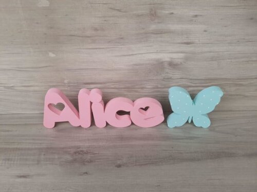 Nome de Mesa em mdf Mod Pk Coração - Alice 10 cm + Borboleta