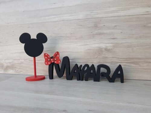 Nome de mesa em MDF Modelo Disney - Mayara 10 cm + lousinha