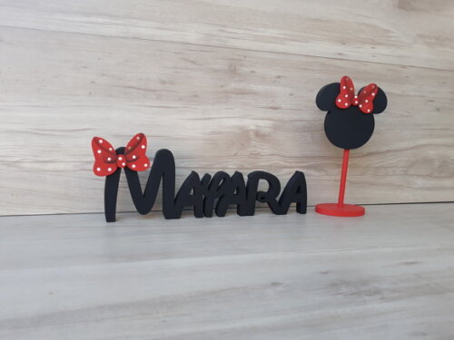 Nome de mesa em MDF Modelo Disney - Mayara 10 cm + lousinha