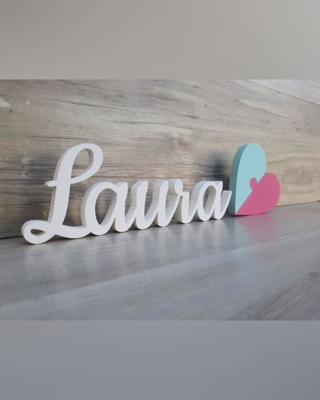 Nome de Mesa mdf - Linha Ck - Laura - 10 cm + Coração