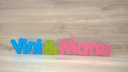Nome de mesa MDF - Mod PK Vazado Padrão - Vini & Manu 10 cm