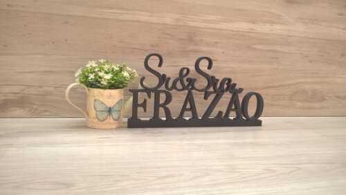 Nome em mdf - Peça de mesa Sr e Sra com Sobrenome