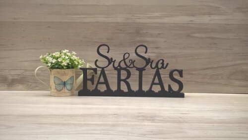 Nome em mdf - Peça de mesa Sr e Sra com Sobrenome
