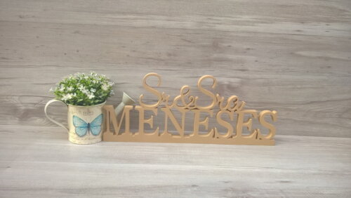 Nome em mdf - Peça de mesa Sr e Sra com Sobrenome