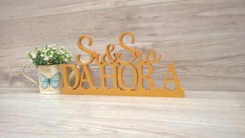 Nome em mdf - Peça de mesa Sr e Sra com Sobrenome