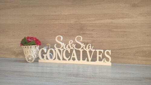 Nome em mdf - Peça de mesa Sr e Sra com Sobrenome