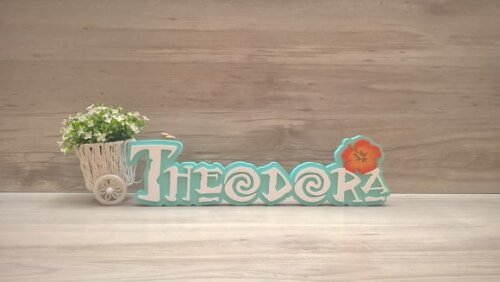 Nome em MDF - Peça de mesa Tema MOANA - Theodora 12 cm