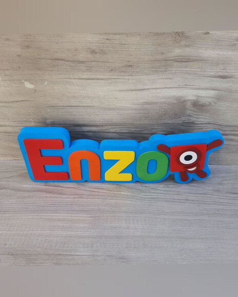 Nome em mdf - Peça de Mesa Tema Numberblocks - Enzo 10 cm