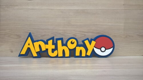 Nome em MDF - Peça de mesa Tema POKEMON - Anthony - 13 cm