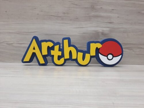 Nome em MDF - Peça de mesa Tema POKEMON - Arthur 10 cm