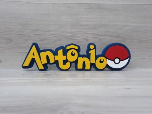 Nome em MDF - Peça de mesa Tema POKEMON - Antônio - 10 cm