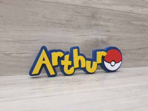 Nome em MDF - Peça de mesa Tema POKEMON - Arthur 10 cm