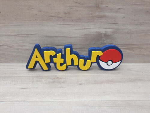 Nome em MDF - Peça de mesa Tema POKEMON - Arthur 10 cm