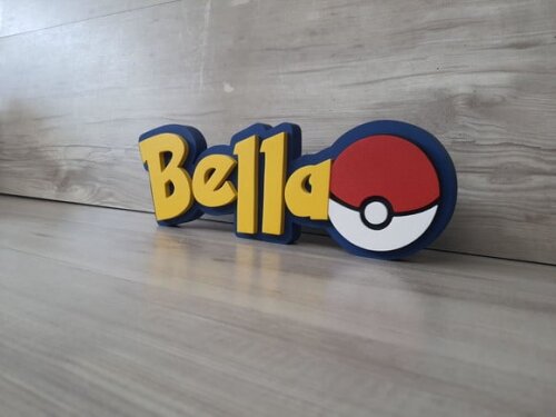 Nome em mdf - Peça de Mesa Tema Pokemon - Bella 10 cm