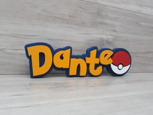 Nome em MDF - Peça de mesa Tema POKEMON - Dante - 10 cm