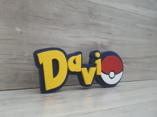 Nome em mdf - Peça de Mesa Tema Pokemon - Davi - 10 cm