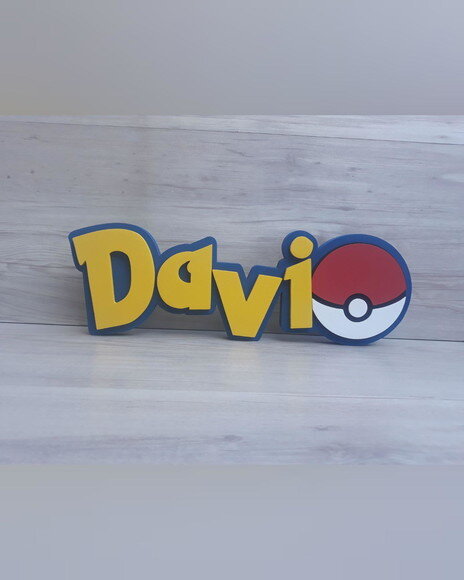 Nome em MDF - Peça de mesa Tema POKEMON - Davi - 13 cm
