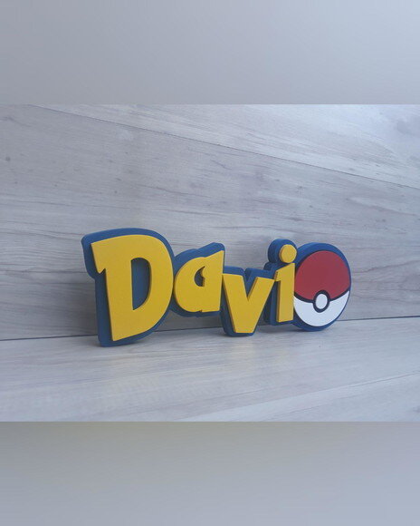 Nome em MDF - Peça de mesa Tema POKEMON - Davi - 13 cm