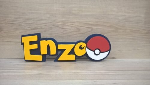 Nome em MDF - Peça de mesa Tema POKEMON - Enzo - 10 cm