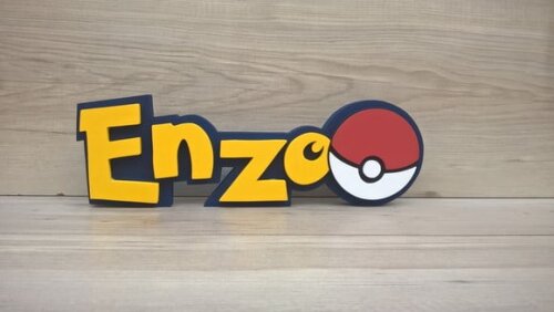Nome em MDF - Peça de mesa Tema POKEMON - Enzo - 10 cm