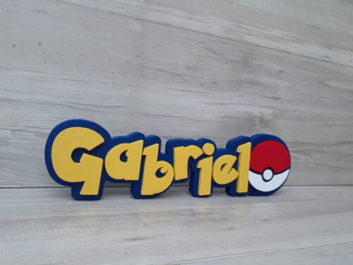 Nome em MDF - Peça de mesa Tema POKEMON - Gabriel - 10 cm