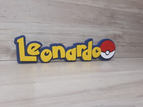 Nome em mdf - Peça de Mesa Tema Pokemon - Leonardo - 10 cm
