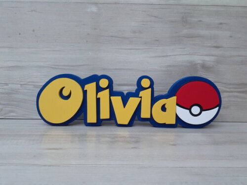 Nome em MDF - Peça de mesa Tema POKEMON - Olivia 10 cm