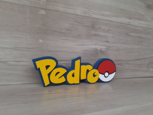 Nome em mdf - Peça de Mesa Tema Pokemon - Pedro - 10 cm