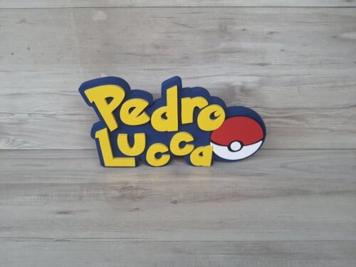 Nome em mdf - Peça de Mesa Tema Pokemon - Pedro Lucca 17 cm