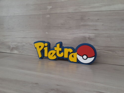 Nome em mdf - Peça de Mesa Tema Pokemon - Pietra - 10 cm