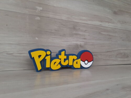 Nome em mdf - Peça de Mesa Tema Pokemon - Pietra - 10 cm