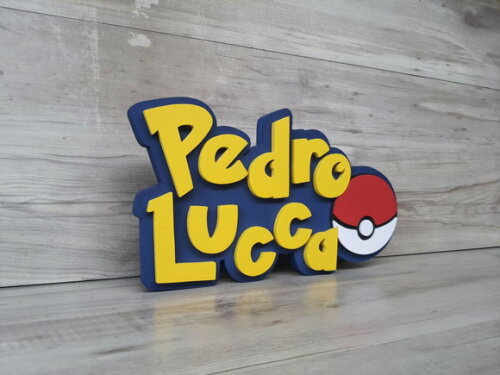 Nome em mdf - Peça de Mesa Tema Pokemon - Pedro Lucca 17 cm